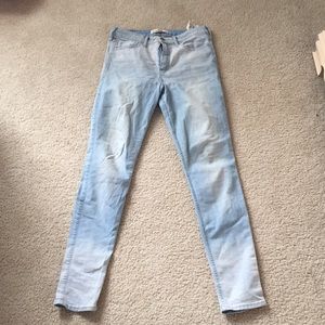 Hollister light wash jeans